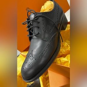 Like New Tod’s Black Lace-up Shoes US 6.5: Indoor Try-on only